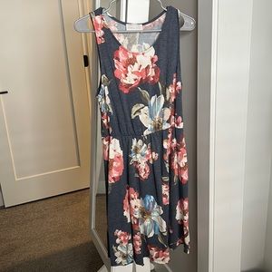 Frency Grey Floral Dress with Pink, Cream and Blue Flowers. Size Large.